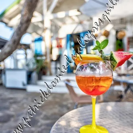 아파트 Hyeres, Magnifique Parc De La Presqu'ile Avec Piscine Et Face A Porquerolles ! 히에레