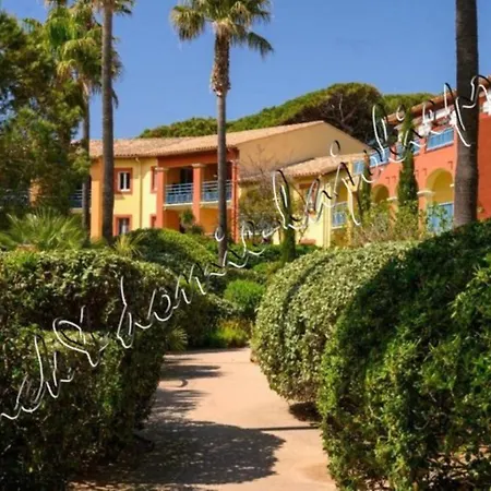 公寓 Hyeres, Magnifique Parc De La Presqu'ile Avec Piscine Et Face A Porquerolles ! 耶尔