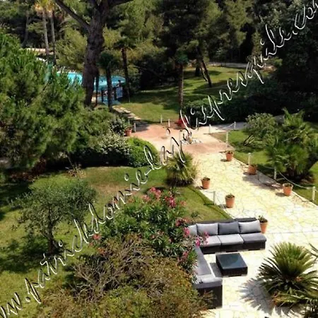 Hyeres, Magnifique Parc De La Presqu'ile Avec Piscine Et Face A Porquerolles ! 히에레
