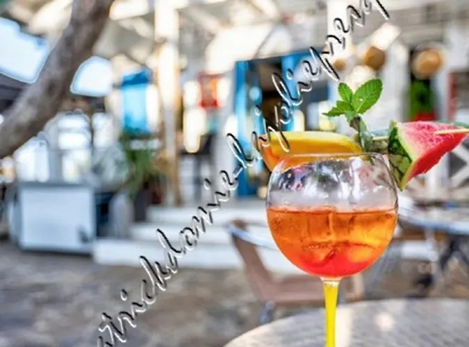 Lejlighed Hyeres, Magnifique Parc De La Presqu'ile Avec Piscine Et Face A Porquerolles ! Hyères