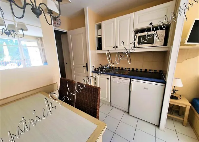 Lejlighed Hyeres, Magnifique Parc De La Presqu'ile Avec Piscine Et Face A Porquerolles ! *