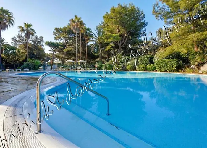 Hyeres, Magnifique Parc De La Presqu'ile Avec Piscine Et Face A Porquerolles ! Lejlighed *