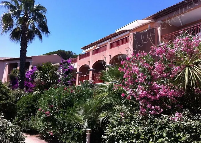 Hyeres, Magnifique Parc De La Presqu'ile Avec Piscine Et Face A Porquerolles ! Lejlighed *