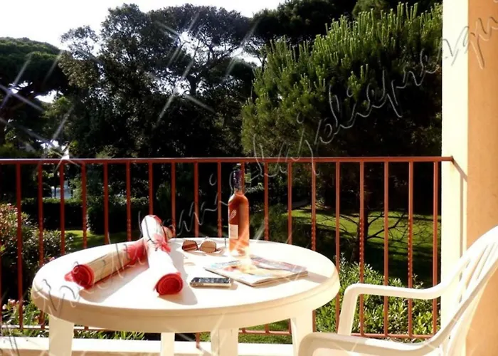 Lejlighed Hyeres, Magnifique Parc De La Presqu'ile Avec Piscine Et Face A Porquerolles !