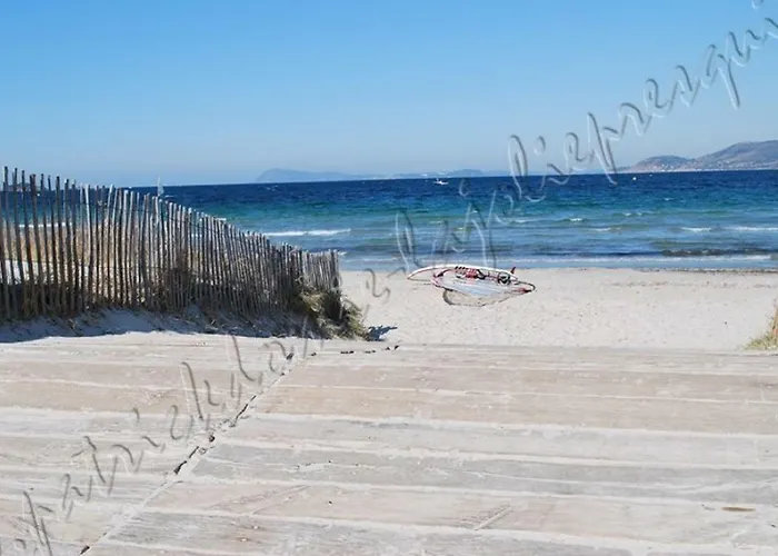 Hyeres, Magnifique Parc De La Presqu'ile Avec Piscine Et Face A Porquerolles ! Lejlighed