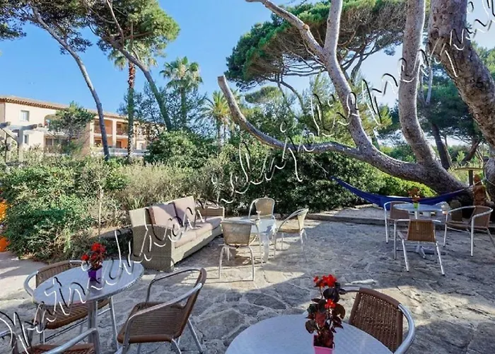 Hyeres, Magnifique Parc De La Presqu'ile Avec Piscine Et Face A Porquerolles ! *