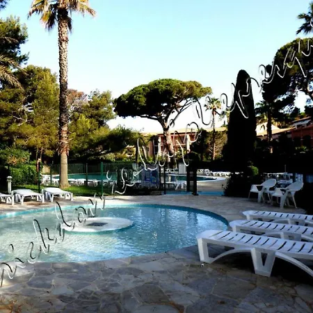 Magnifique Parc De La Presqu'île Avec Piscine Et Face à Porquerolles !