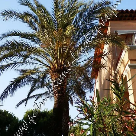 Apartmán Hyeres, Magnifique Parc De La Presqu'ile Avec Piscine Et Face A Porquerolles ! Hyères