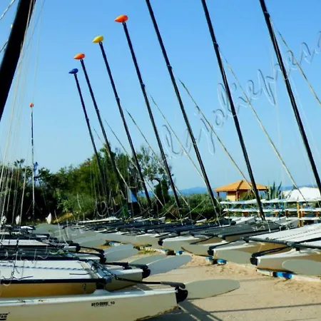 Hyeres, Magnifique Parc De La Presqu'ile Avec Piscine Et Face A Porquerolles !