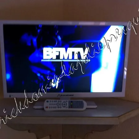 Apartment Hyeres, Magnifique Parc De La Presqu'ile Avec Piscine Et Face A Porquerolles !