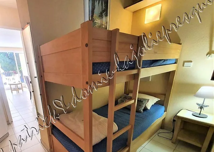 Apartment Hyeres, Magnifique Parc De La Presqu'ile Avec Piscine Et Face A Porquerolles !