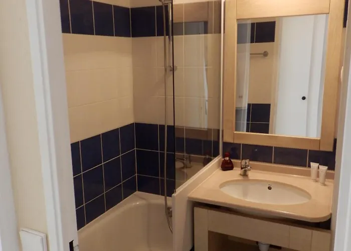 Apartment Hyeres, Magnifique Parc De La Presqu'ile Avec Piscine Et Face A Porquerolles !