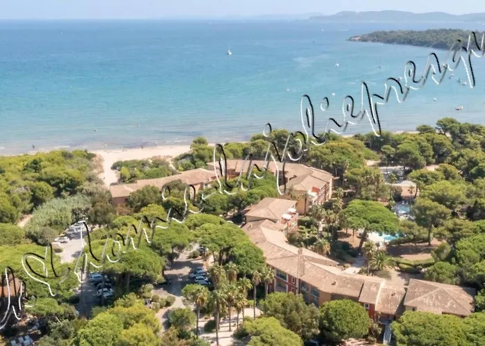 Apartment Hyeres, Magnifique Parc De La Presqu'ile Avec Piscine Et Face A Porquerolles ! Hyeres