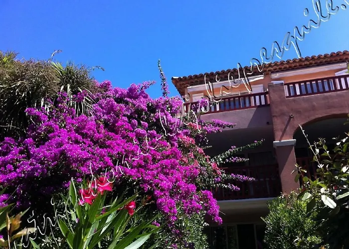Apartment Hyeres, Magnifique Parc De La Presqu'ile Avec Piscine Et Face A Porquerolles !